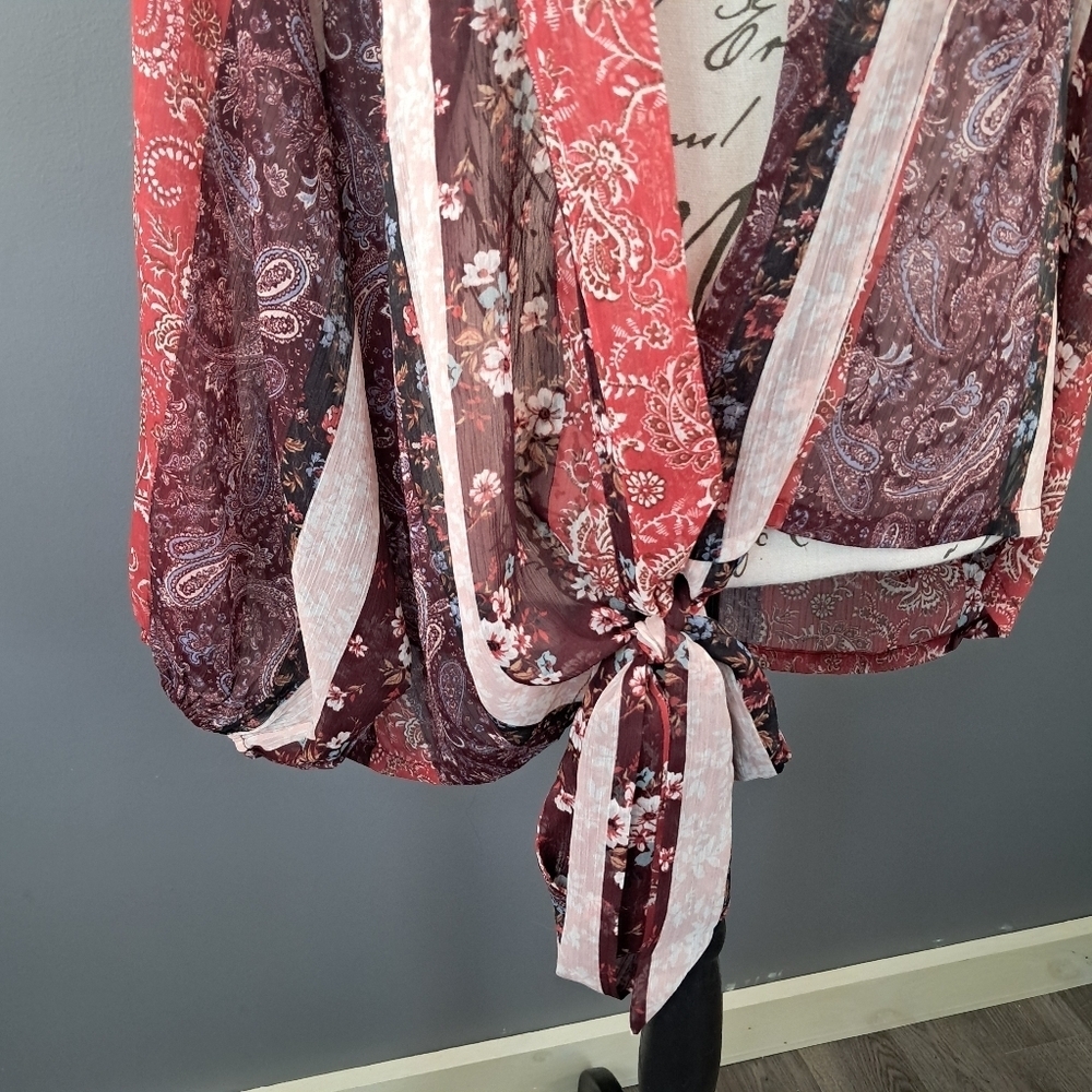 Lovestitch Kimono Top Size Small Patchwork Floral Print Tie Crinkle Coverup - Picture 3 of 7